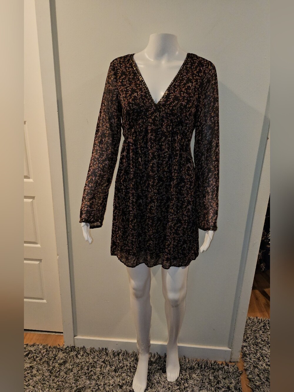 Forever 21 Black Floral Beaded trim Mini Dress Small NWOT